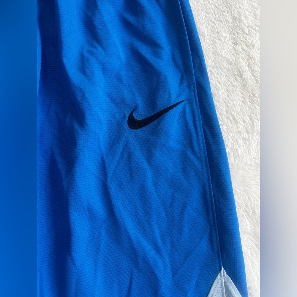 Nike Mens Sz M Blue Color block Dri-fit Crossover Basketball Shorts - Picture 2 of 16